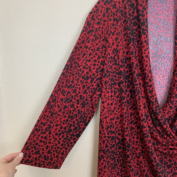 Susan Graver Womens XL Liquid Knit Blouse Animal Print Faux Wrap 3/4 Sleeve Red - Picture 4 of 11